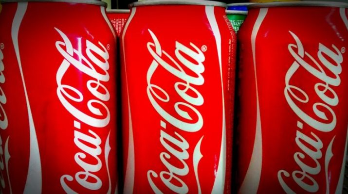 Coca-Colu jenom nepite. Naučte sa ju využívať aj inak